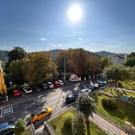 Jurincom Apartments Na Vyhlidce Карловы Вары Экстерьер фото