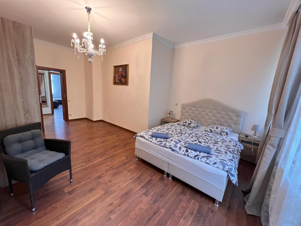 Jurincom Apartments Na Vyhlidce Карловы Вары Экстерьер фото